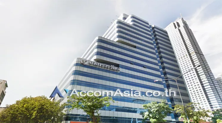  2  Office Space For Rent in Silom ,Bangkok BTS Surasak at Vorawat Building AA10945